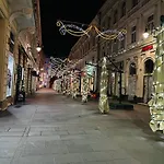 The Pearl - Bascarsi - Walk Everywhere