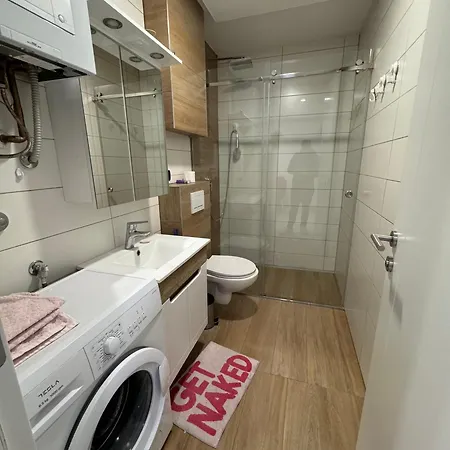 The Pearl - Bascarsi - Walk Everywhere